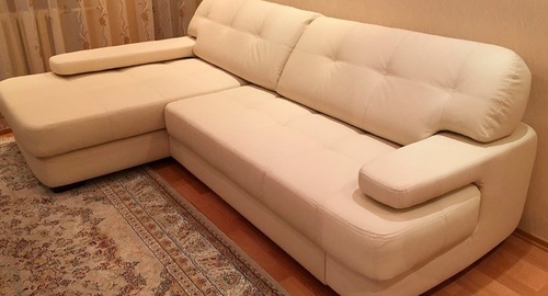 Обивка углового дивана.  Сосногорск